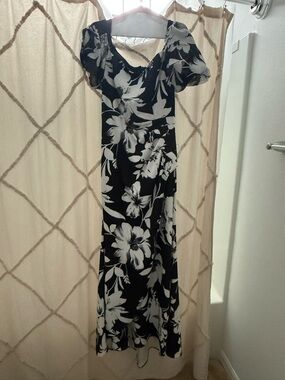 Xscape Black and White Floral Maxi Dress
